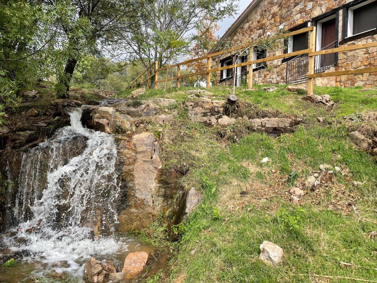 Apartamentos Los Pocillos Gargantilla del Lozoya Exterior photo